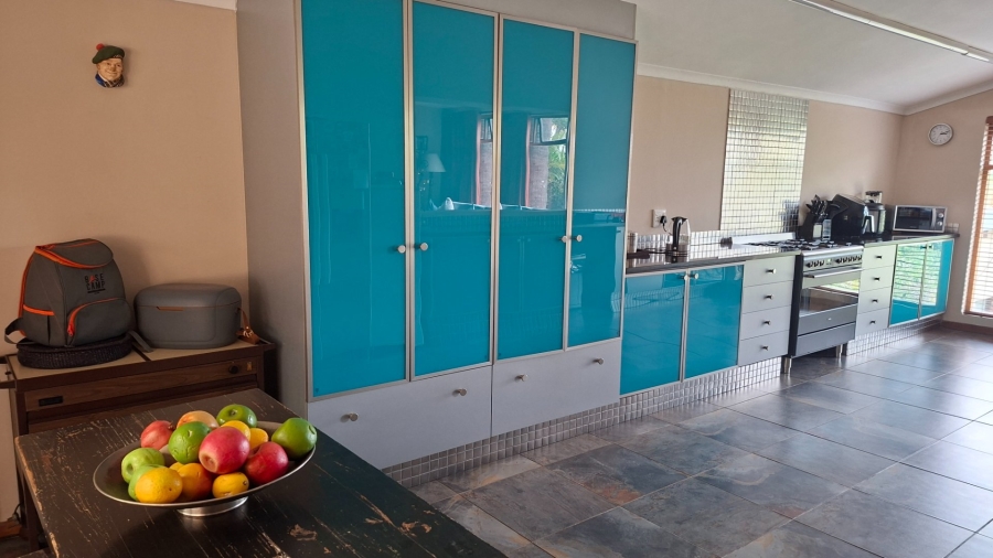 4 Bedroom Property for Sale in Beacon Bay North Eastern Cape